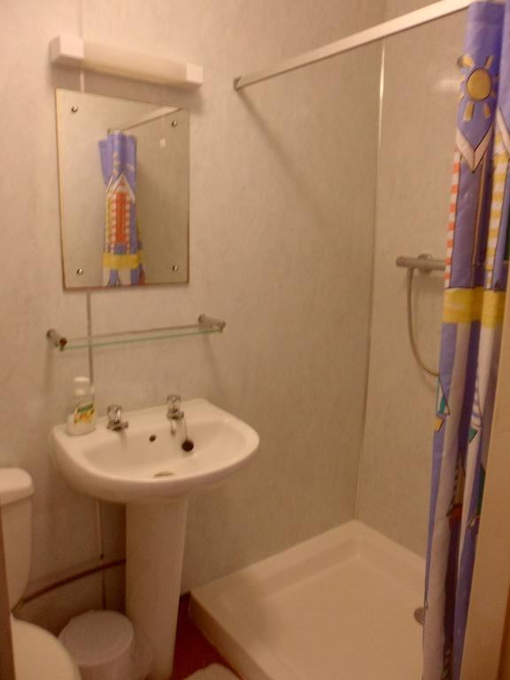 Earlsmere Guesthouse Kingston upon Hull ภายนอก รูปภาพ